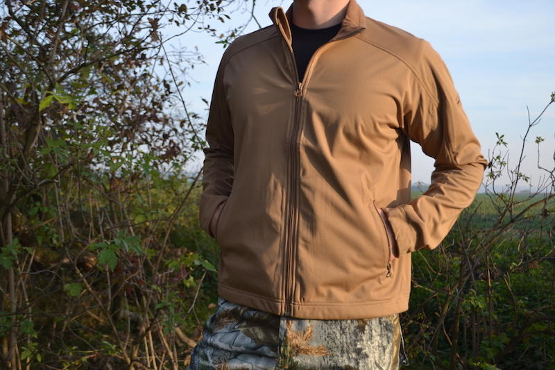Mil-Tec lite SoftShell Jacke 3-vrstvova lahka coyote