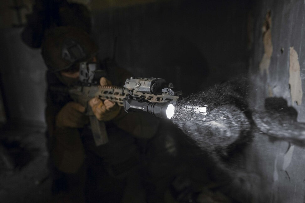 Armytek Parma C2IR Pro kompakt-waffentaschenlampe, wiederaufladbar, 1200 lm