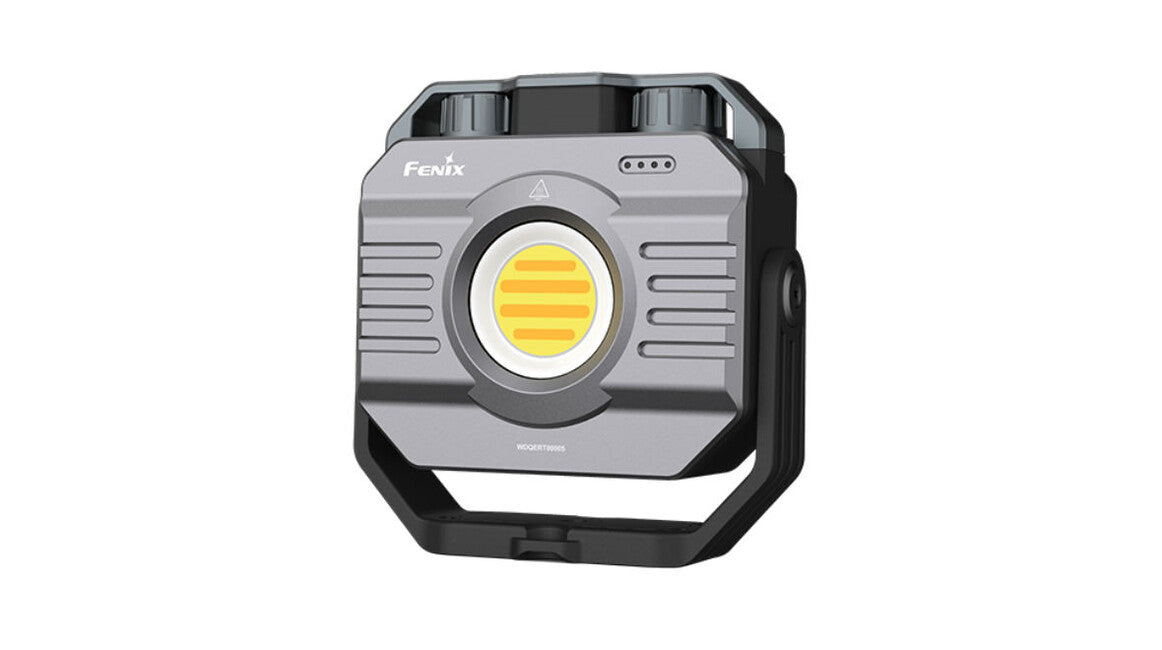 Fenix CL28R Arbeitslicht und Powerbank