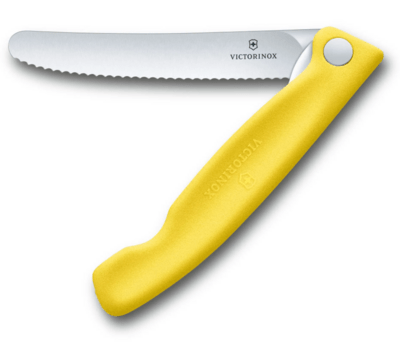 Victorinox Skladací nôž na ovocie a zeleninu- zúbkovaná čepeľ Swiss Classic, žltá